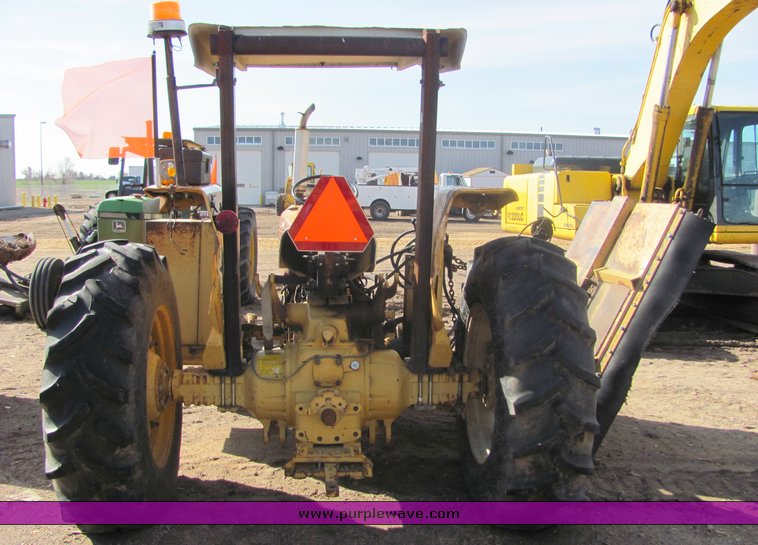 image for item 3497 1982 Ford 6610 Special tractor