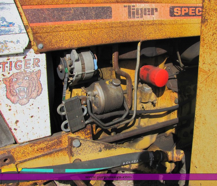 image for item 3497 1982 Ford 6610 Special tractor