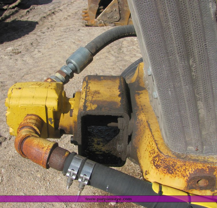 image for item 3497 1982 Ford 6610 Special tractor