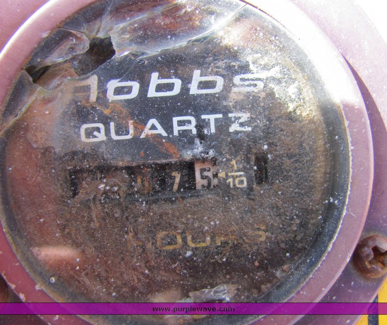 image for item 3497 1982 Ford 6610 Special tractor