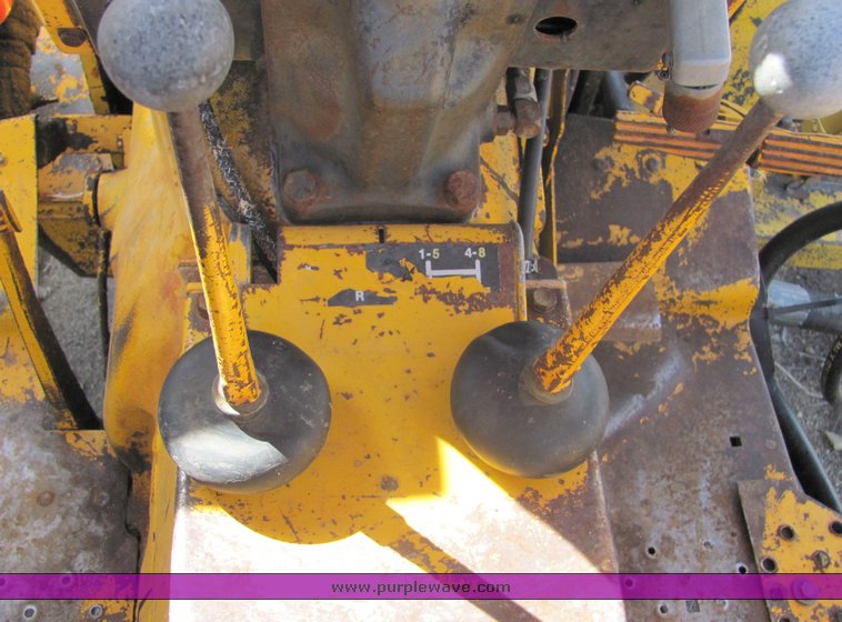 image for item 3499 1976 John Deere W-8 tractor