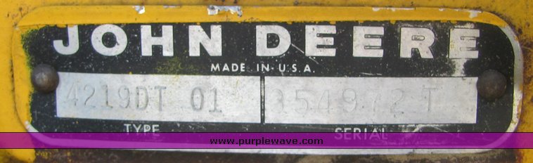 image for item 3499 1976 John Deere W-8 tractor