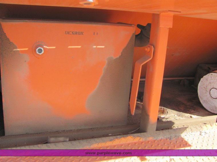 image for item 3500 1994 Patchman 4000 hot patch bed