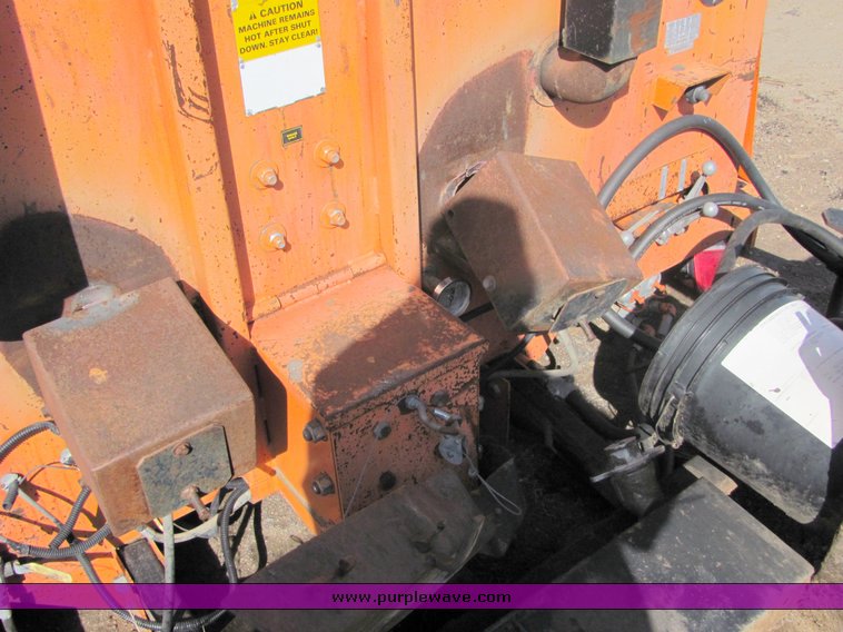 image for item 3500 1994 Patchman 4000 hot patch bed