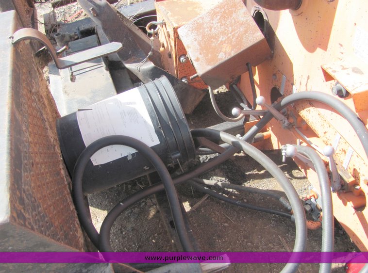 image for item 3500 1994 Patchman 4000 hot patch bed