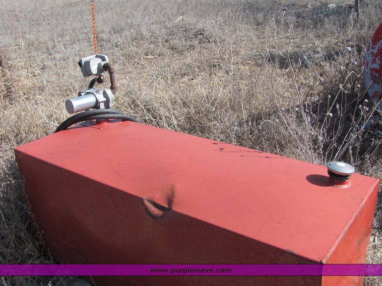 image for item 3502 (2) fuel tanks