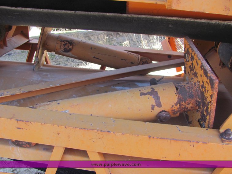 image for item 3503 1981 pug mill