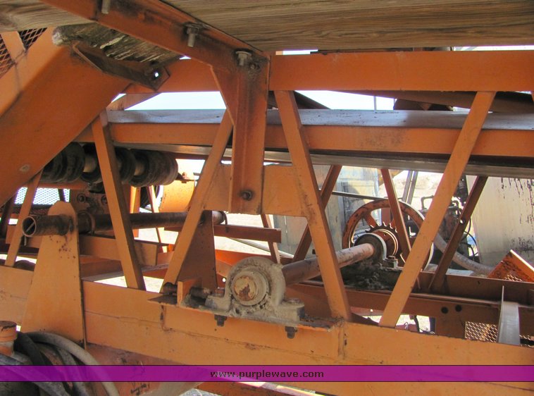 image for item 3503 1981 pug mill