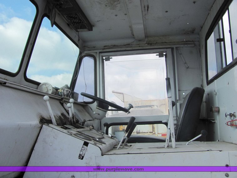 image for item 5076 1980 Elgin Pelican Street sweeper