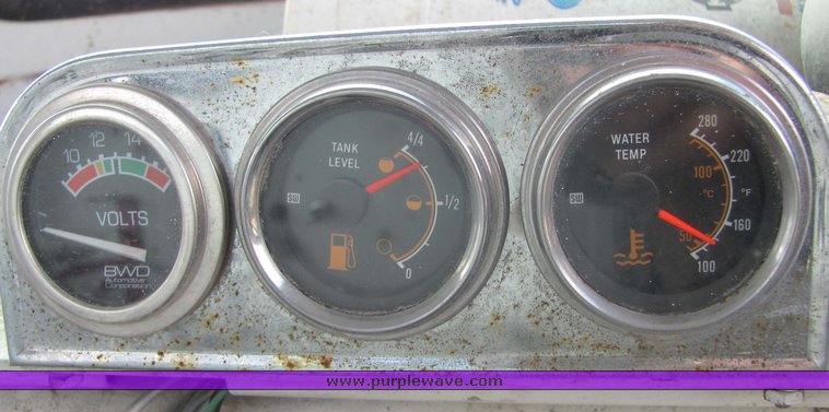 image for item 5076 1980 Elgin Pelican Street sweeper