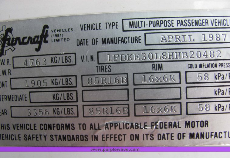 image for item 5077 1987 Ford E-350 Econoline ambulance