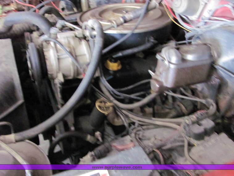 image for item 5122 1984 Ford Bronco