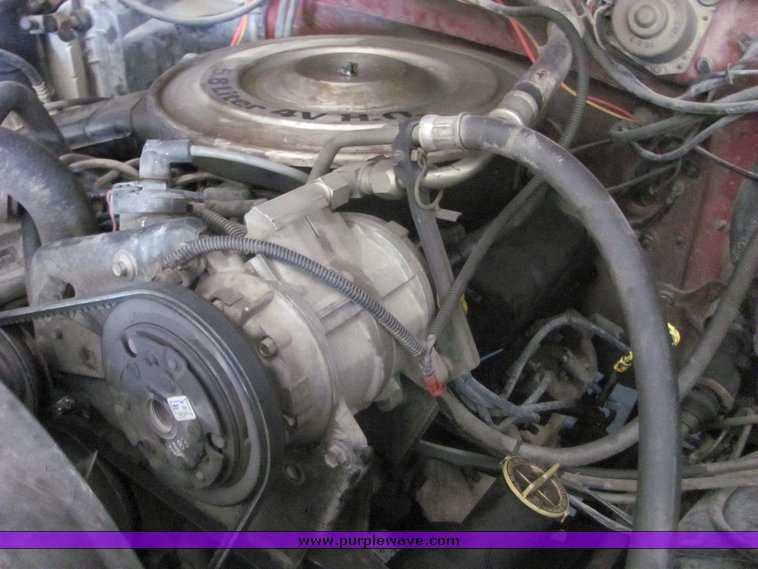 image for item 5122 1984 Ford Bronco