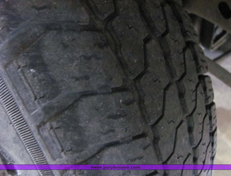 image for item 5122 1984 Ford Bronco