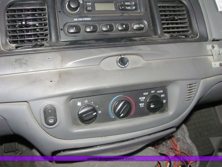 image for item 5123 2001 Ford Crown Victoria Police Interceptor