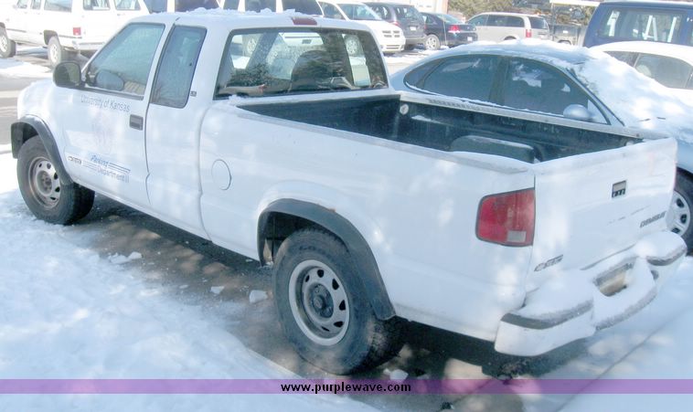 image for item 5465 1998 Chevrolet S10