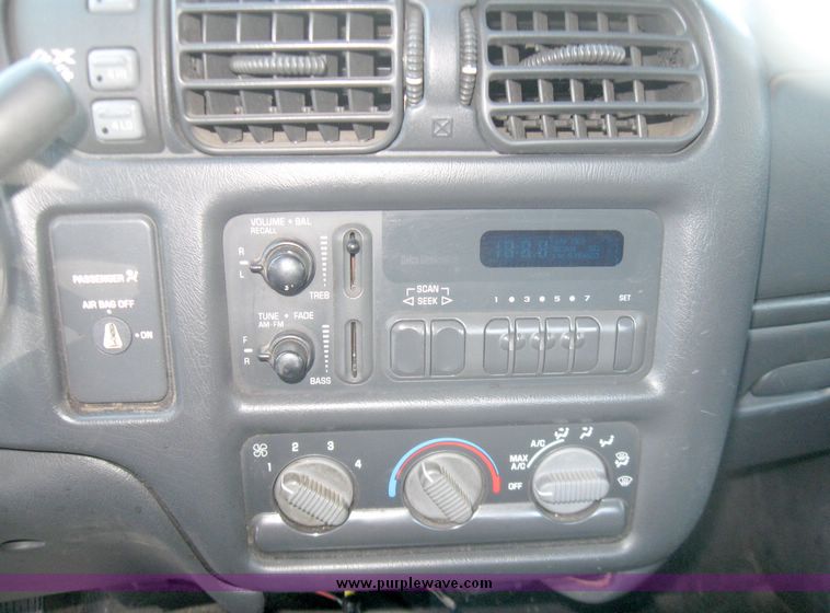 image for item 5465 1998 Chevrolet S10