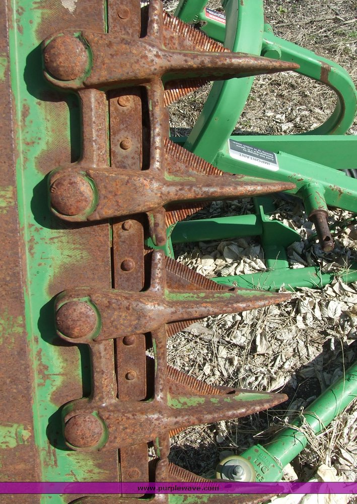 image for item 6705 John Deere 350 7' sickle mower