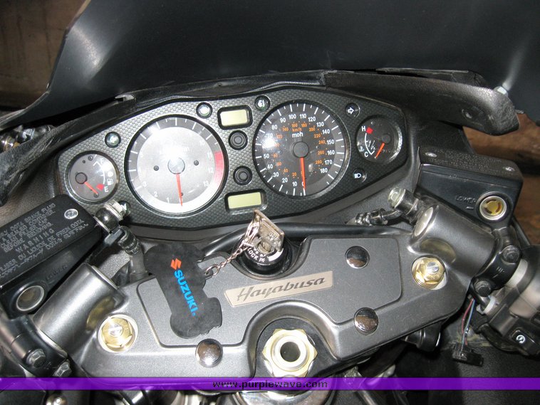 image for item 7001 2007 Suzuki GSX1300R Hayabusa motorcycle