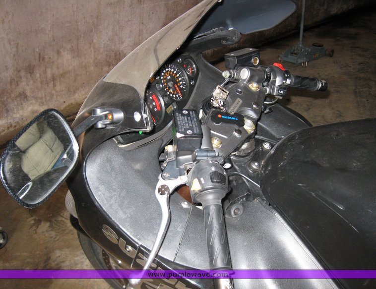 image for item 7001 2007 Suzuki GSX1300R Hayabusa motorcycle