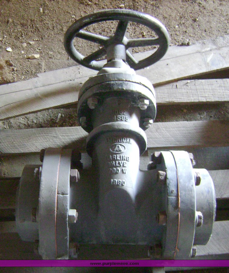 image for item 7031 Assorted swimming pool valves