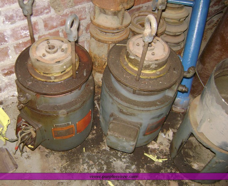 image for item 7033 Assorted electric motors