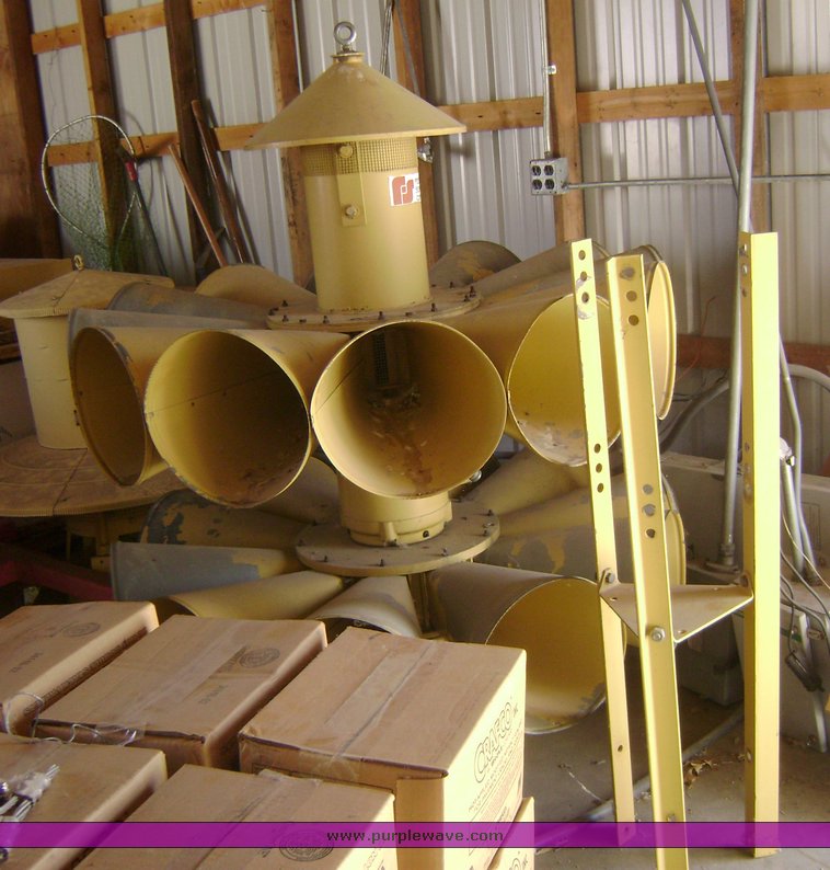 image for item 7041 Federal signal