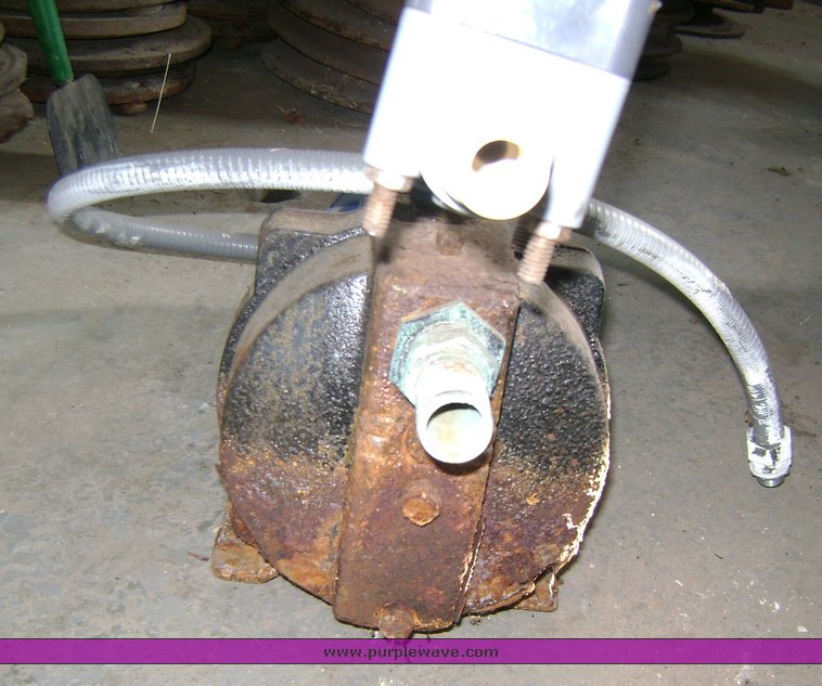 image for item 7042 Assorted electric motors and water pumps