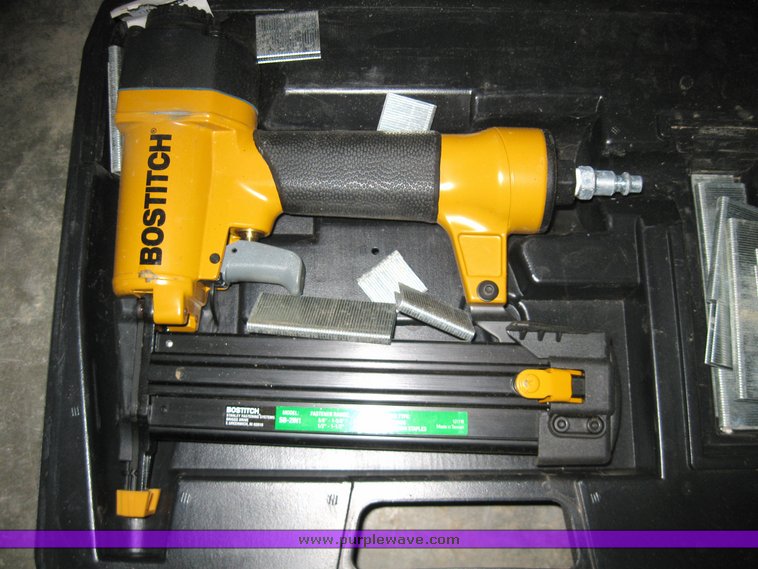 image for item 8955 Bostitch pnuematic roofing stapler and case