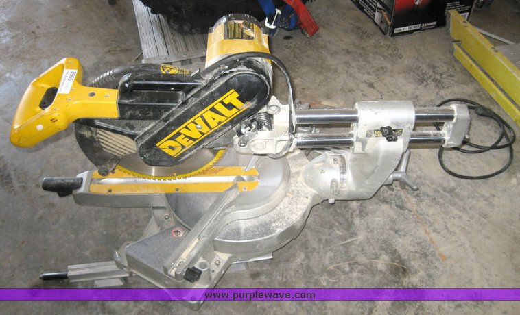 image for item 8965 DeWalt 12" compound miter/slider saw