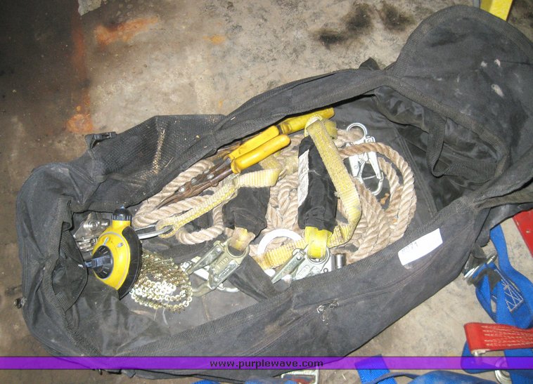 image for item 8971 Assorted safety gear and tools