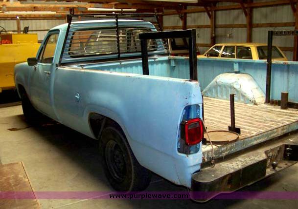 image for item 9004 1979 Dodge pickup truck