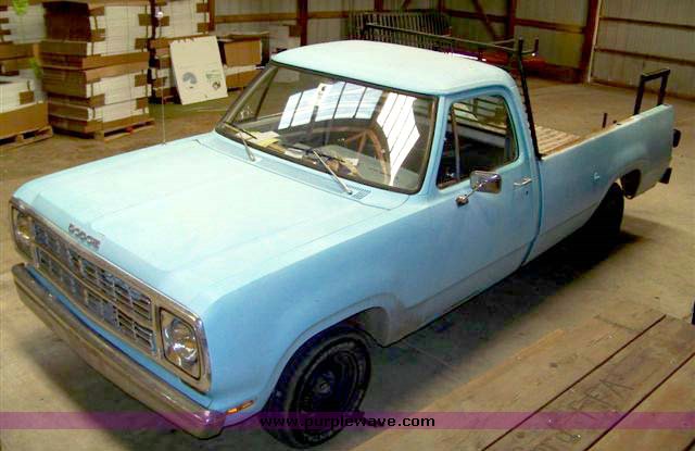 image for item 9004 1979 Dodge pickup truck