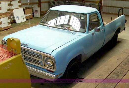image for item 9004 1979 Dodge pickup truck