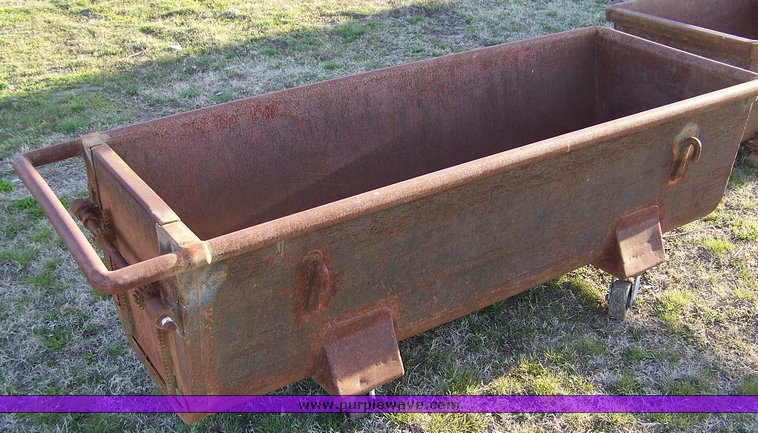 image for item 9006 (2) metal tubs