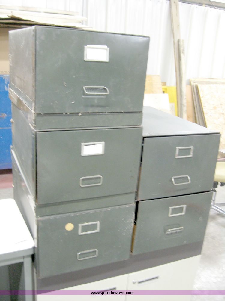 image for item 9284 RCA 27" cabinet television