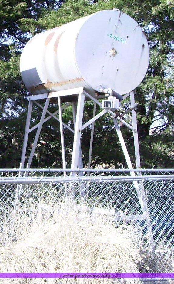 image for item 9484 300 gallon fuel tank on stand