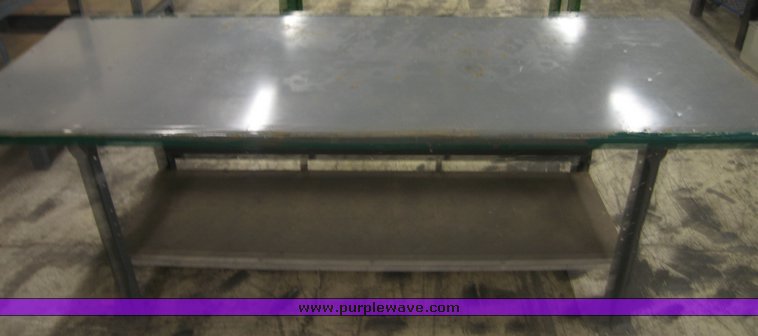 image for item 3036 Work benches
