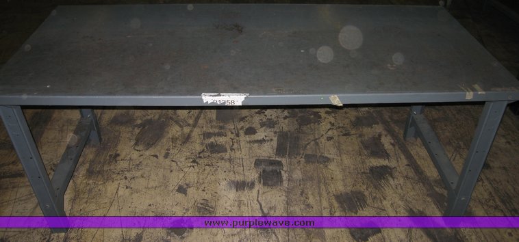 image for item 3036 Work benches
