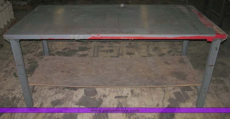 image for item 3036 Work benches