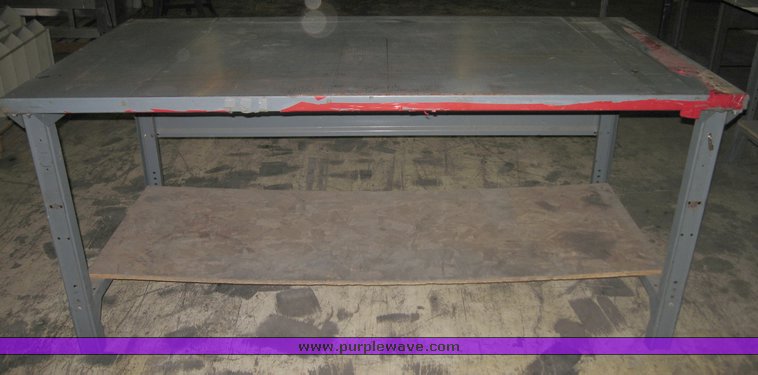 image for item 3036 Work benches