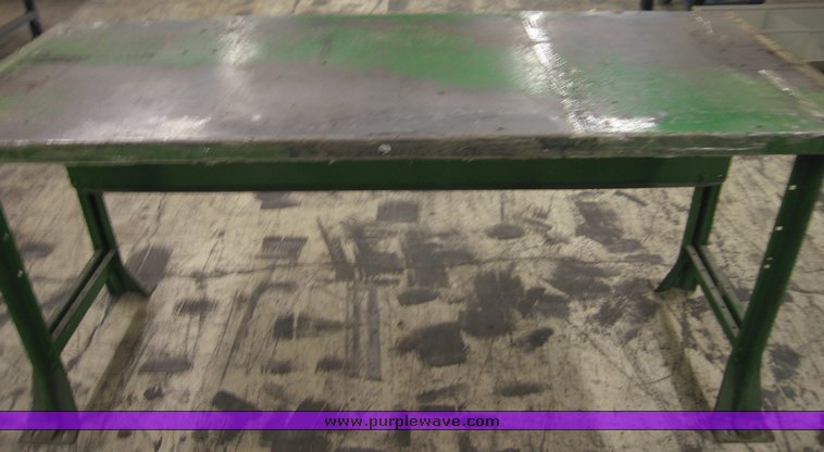 image for item 3036 Work benches