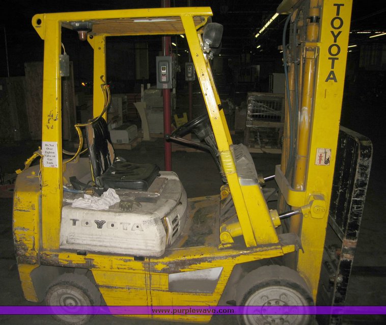 image for item 3041 Toyota 42-4FGC25 forklift