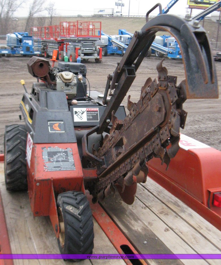 image for item 3031 2005 Ditch Witch 1820HE walk-behind trencher