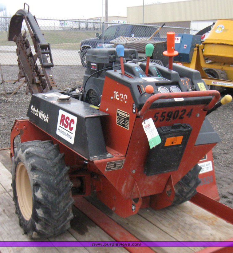 image for item 3031 2005 Ditch Witch 1820HE walk-behind trencher