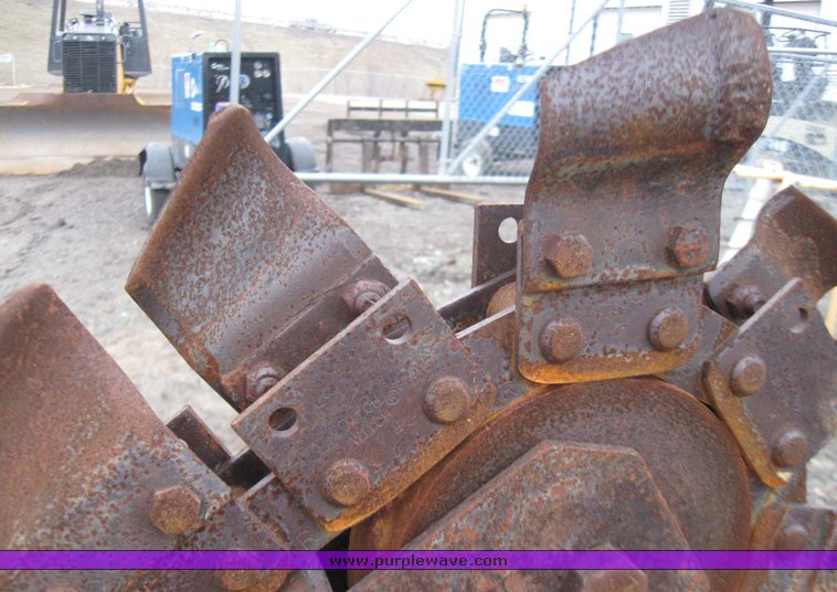 image for item 3031 2005 Ditch Witch 1820HE walk-behind trencher