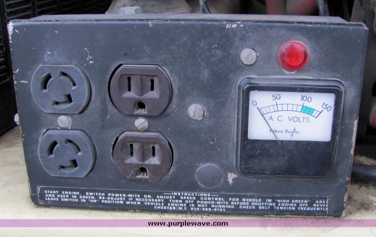 image for item 3284 1999 JLG 600S boom lift