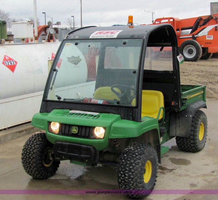 image for item 3285 John Deere Gator TS utility vehicle