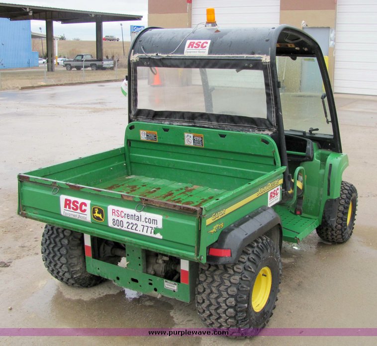 image for item 3285 John Deere Gator TS utility vehicle