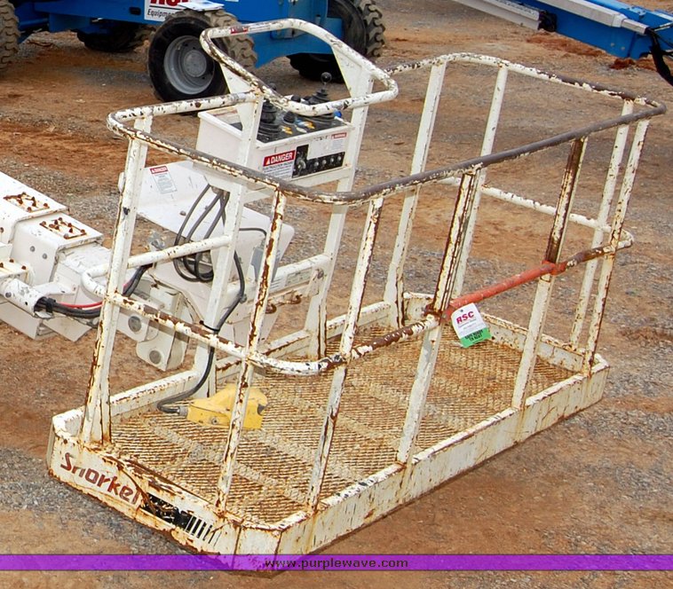 image for item 6038 1998 Snorkel TBA80DZ boom lift